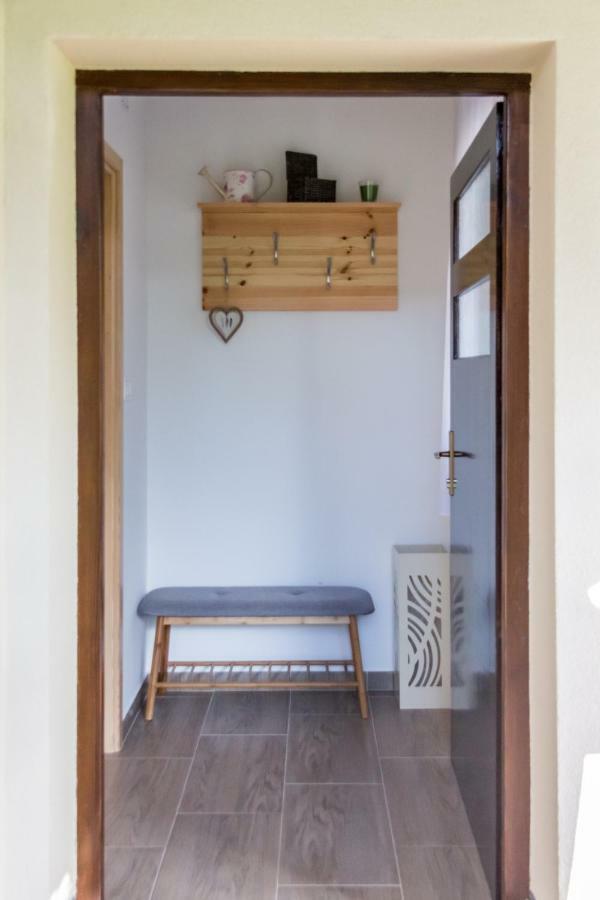 Holiday Home, Apartman Obajdin 슬루니 외부 사진